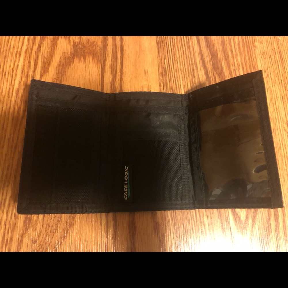 CaseLogic Wallet